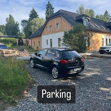 Hobiti Chatka Lipno Černá v Pošumaví Eksteriør bilde