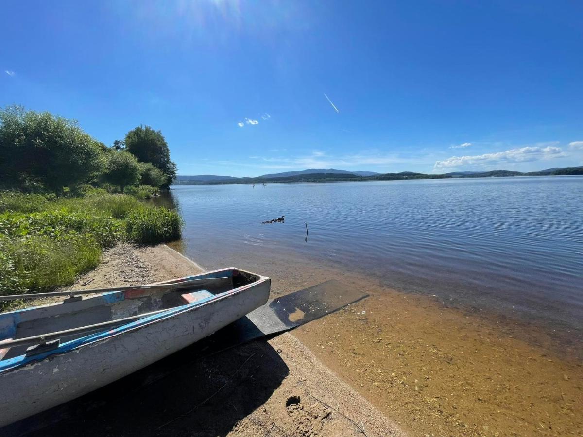 Hobiti Chatka Lipno Černá v Pošumaví Eksteriør bilde