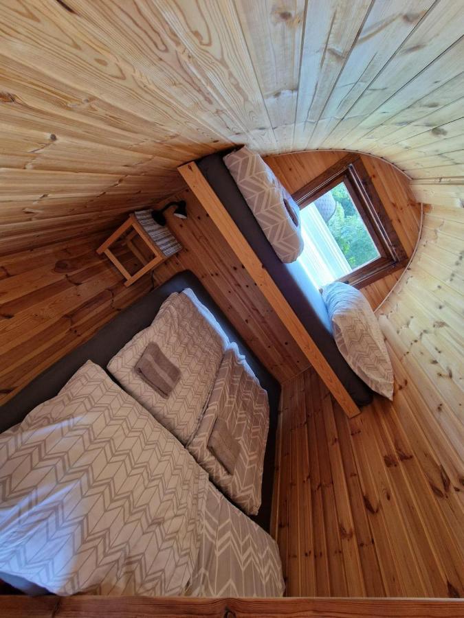 Hobiti Chatka Lipno Černá v Pošumaví Eksteriør bilde
